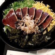 鰹丼をテイクアウト