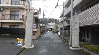 参道は長いです