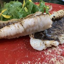 ぶあっつい穴子も絶品