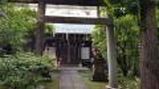 於岩稲荷田宮神社