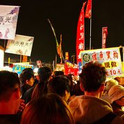 屋台飯を楽しむなら花園夜市がお勧め