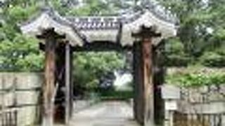 清正の石の奥にありました