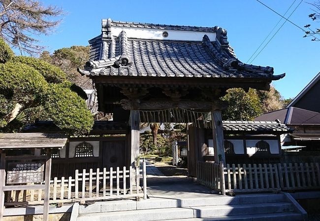 落ち着いた雰囲気の寺院