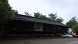 歌舞伎役者の絵馬が奉納されたお堂