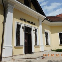 セルビア正教会の美術館