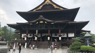 遠くとも一度はまいれ善光寺