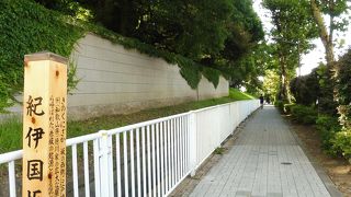 迎賓館赤坂離宮から弁慶橋まで・・・