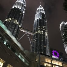 傾いているんですよね？