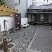 単なる古民家でした