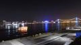 ターミナルには家族連れの姿も