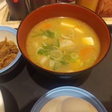 豚汁美味しいです