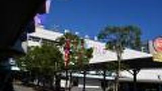 紀勢線和歌山駅直結の商業施設です。