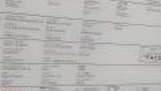 駅近くの新しい商業ビル