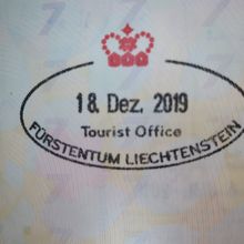 入国スタンプを拡大