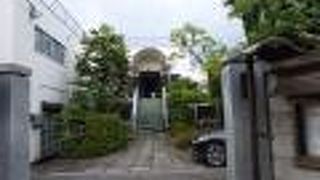 浄土真宗のお寺です