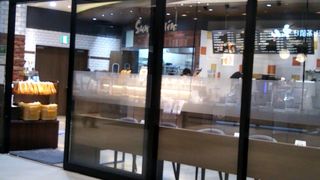 サンルヴァン種を使用したベーカリーショップ