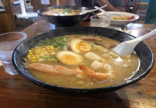 自由軒 伊野出来地店