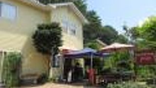 ベンチが増えました