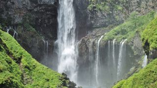 観瀑台からの眺めは迫力満点