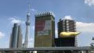 隅田川越しのスカイツリーのお勧め撮影スポットは、う●ちビルと一緒にね