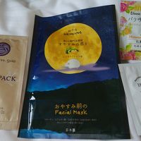 アメニティはフロント横にある