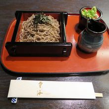 「晩酌セット」の蕎麦と…