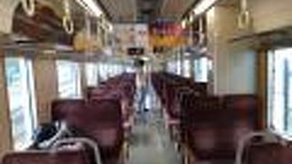 車内も快適で、かなり空いていて、大きな車窓を通して、景色を満喫