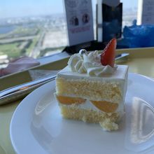 タイムサービスのケーキ