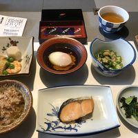 シンプルだけど、美味しく満足、朝食。