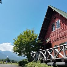 八ヶ岳を一望できるロッジ風のレストラン