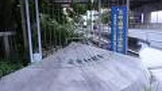 日本橋川に架かる地味な橋