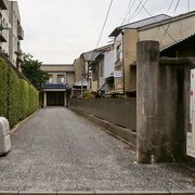 花街にある劇場