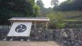 鳥羽城跡への入口