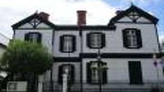 山本通りの洋館