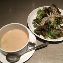 スープとサラダ