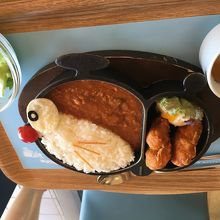 空飛ぶドラえもんカレー