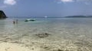 瀬底島の入口にあるビーチ