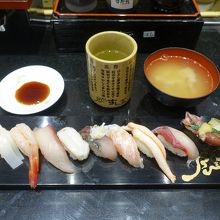 朝とれ地物盛り11貫