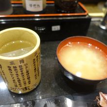 味噌汁はフリー