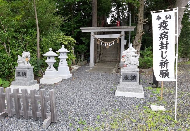 吉里吉里海岸（きりきり・かいがん）手前の高台にある神社