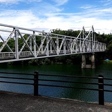 旭川にかかる月見橋