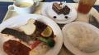 ミッキーモチーフのお料理が可愛い