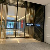 御堂筋側の入口