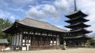 文殊菩薩坐像と維摩居士坐像