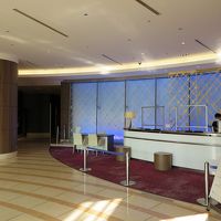 ロビーはあまり変化がないかと思ったのですが…各所の照明や…