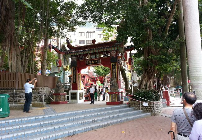 神社のような感じ
