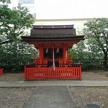 境内にある祠