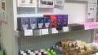 お洒落なデリカッセン