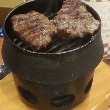 テーブルで焼き具合を仕上げる
