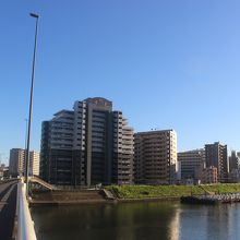 かつて「六郷の渡し」のあったところ